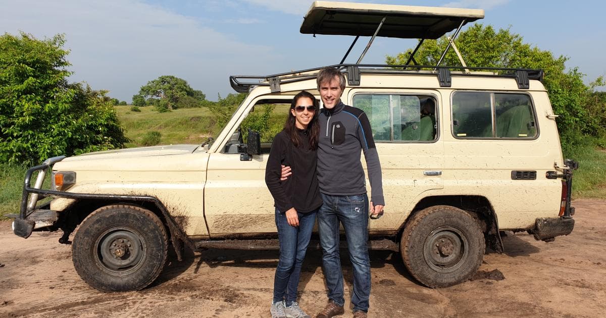 Con Masai Mara de fondo, en el 4x4 del Game Drive con el que vimos a la familia de los leones