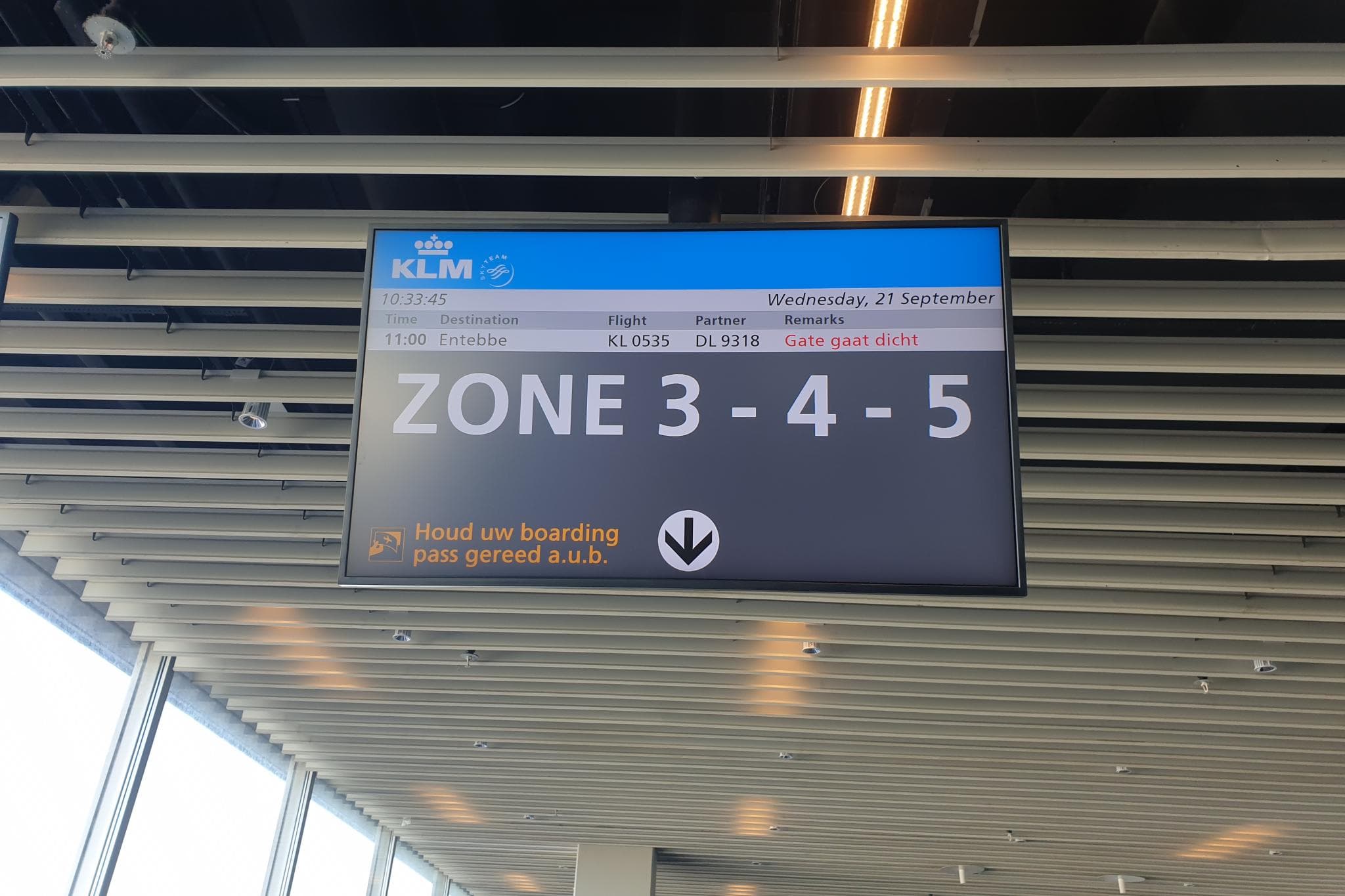 Día 1: Próximo destino, Entebbe
