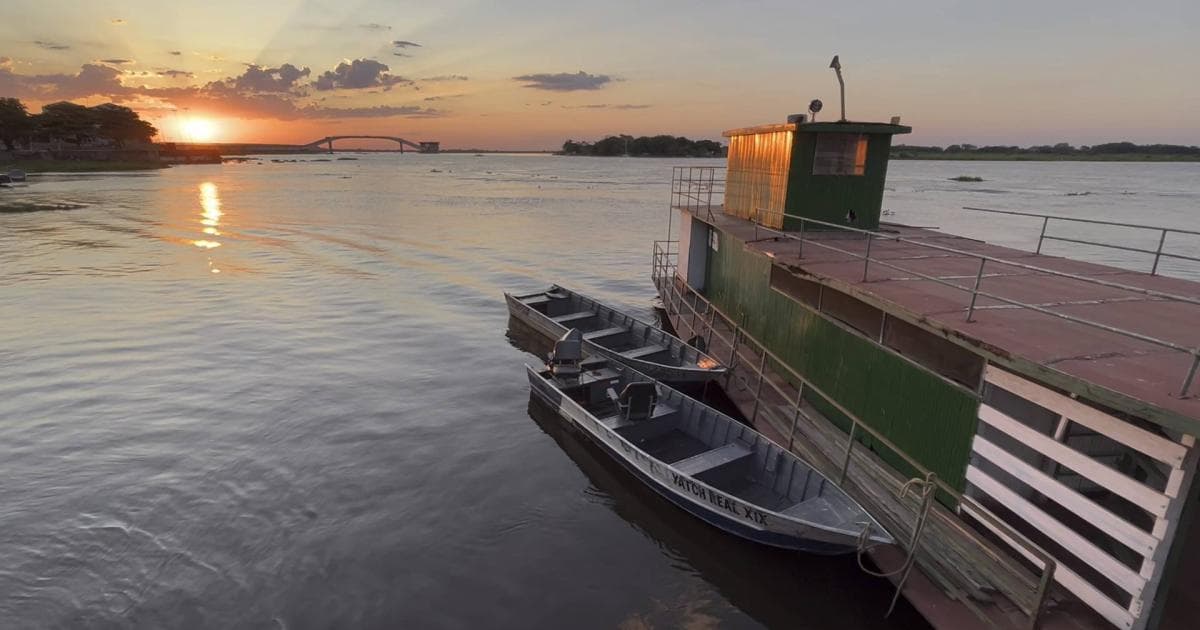 Maravilloso atardecer en el Puerto de Corumbá