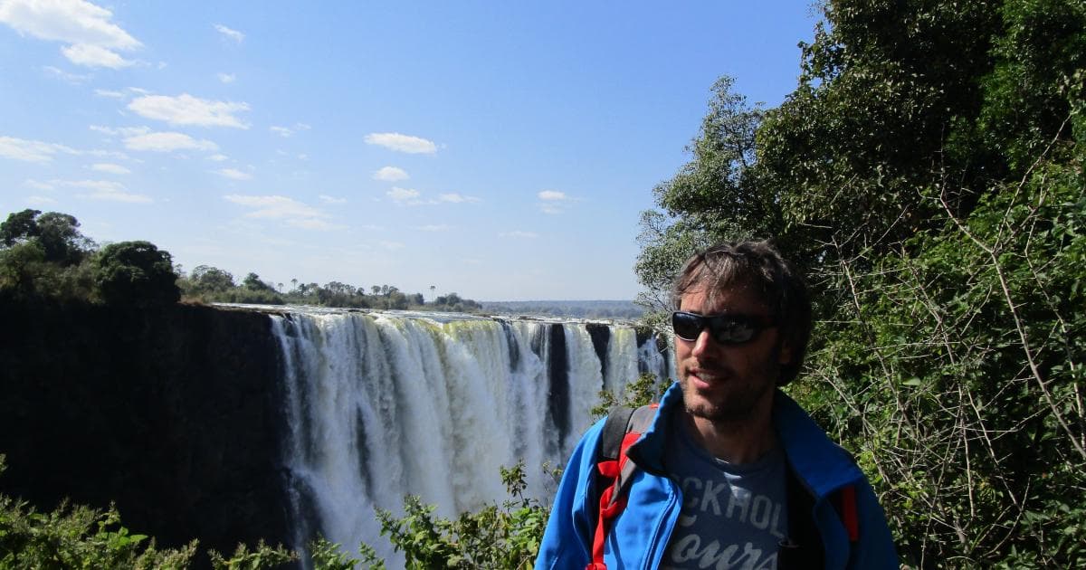 Foto ya desde tierra firme, dentro del Victoria Falls National Park